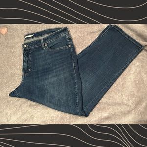 levi’s boyfriend dark washed cropped denim size 18W